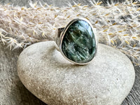 Enlightened Seraphinite: Seraphinite 925 Solid Silver Ring - Illuminate Your Path with Heavenly Brilliance