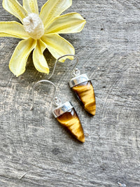 Tiger's Eye Point Earrings: Handmade 925 Silver Elegance for a Touch of Natural Beauty