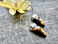 Tiger's Eye Point Earrings: Handmade 925 Silver Elegance for a Touch of Natural Beauty