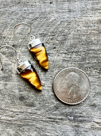 Tiger's Eye Point Earrings: Handmade 925 Silver Elegance for a Touch of Natural Beauty