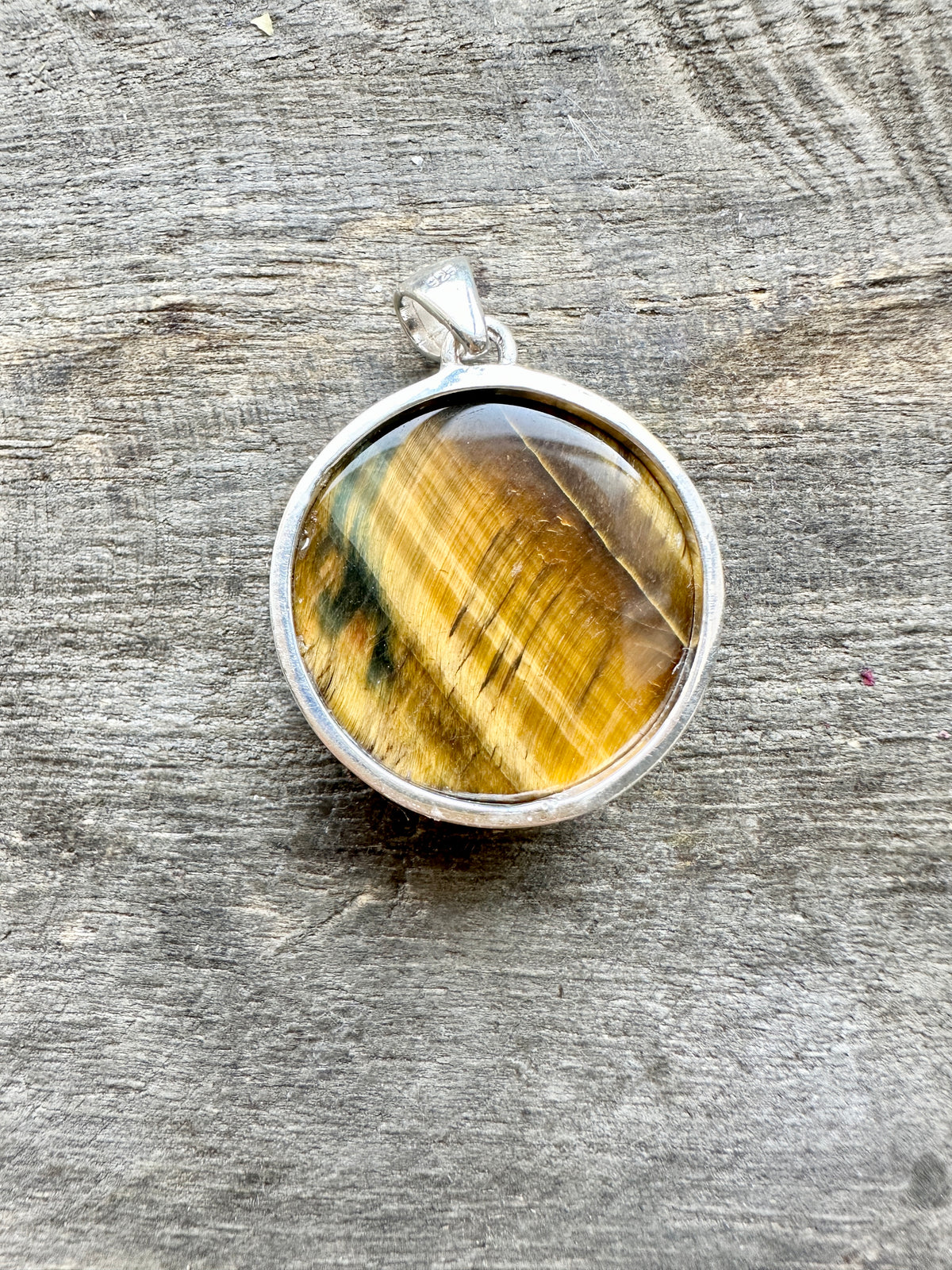 925 Silver Circle Tiger's Eye Pendant: Timeless Charm with Earthy Energies