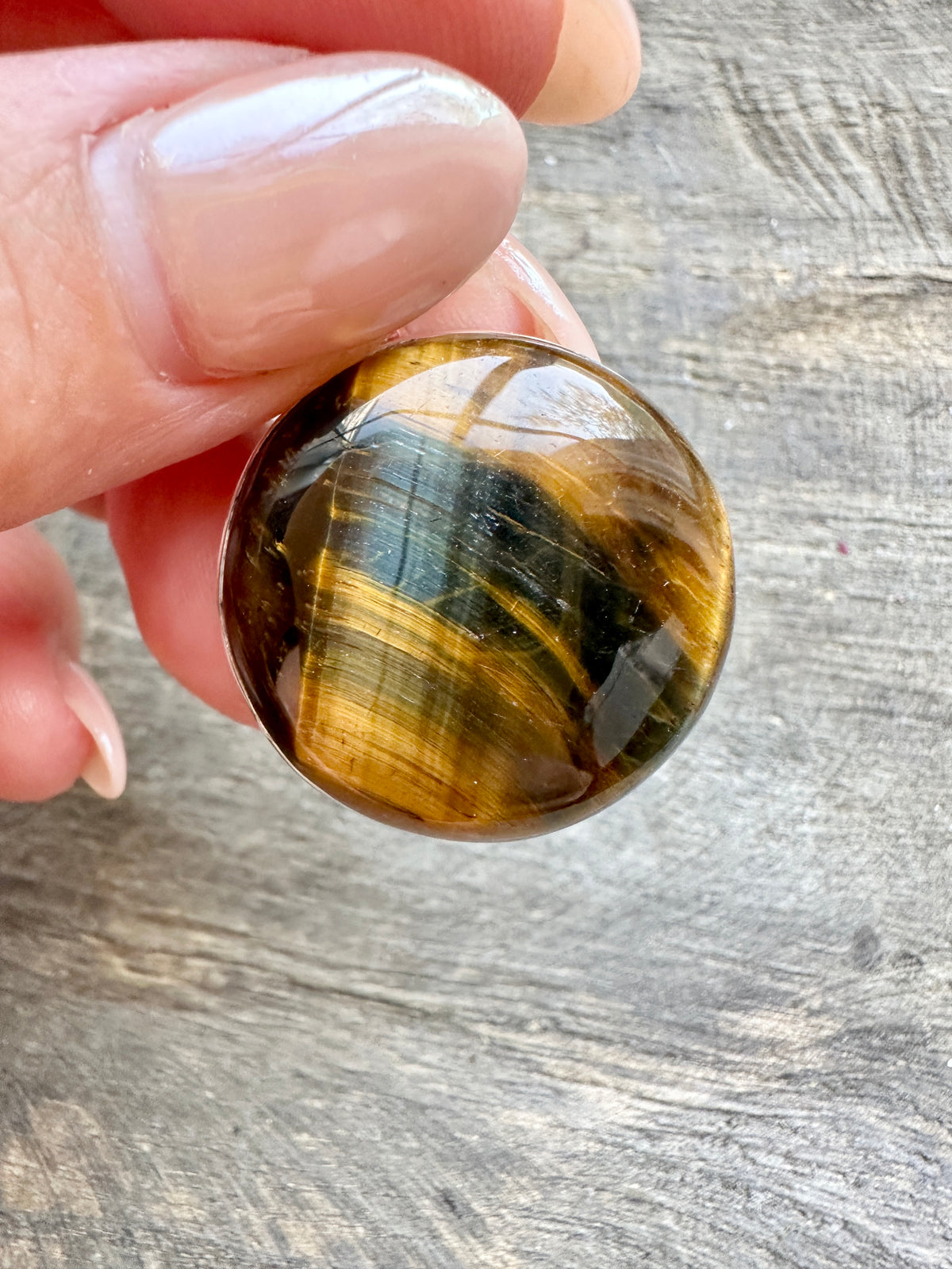 925 Silver Circle Tiger's Eye Pendant: Timeless Charm with Earthy Energies