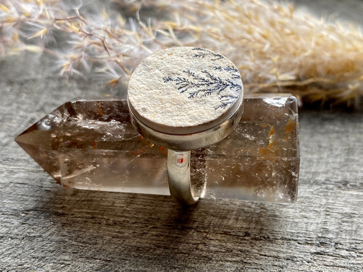 Round Psilomeane Dendrite Handmade Ring Size 8 - Crystal Healing Meditation