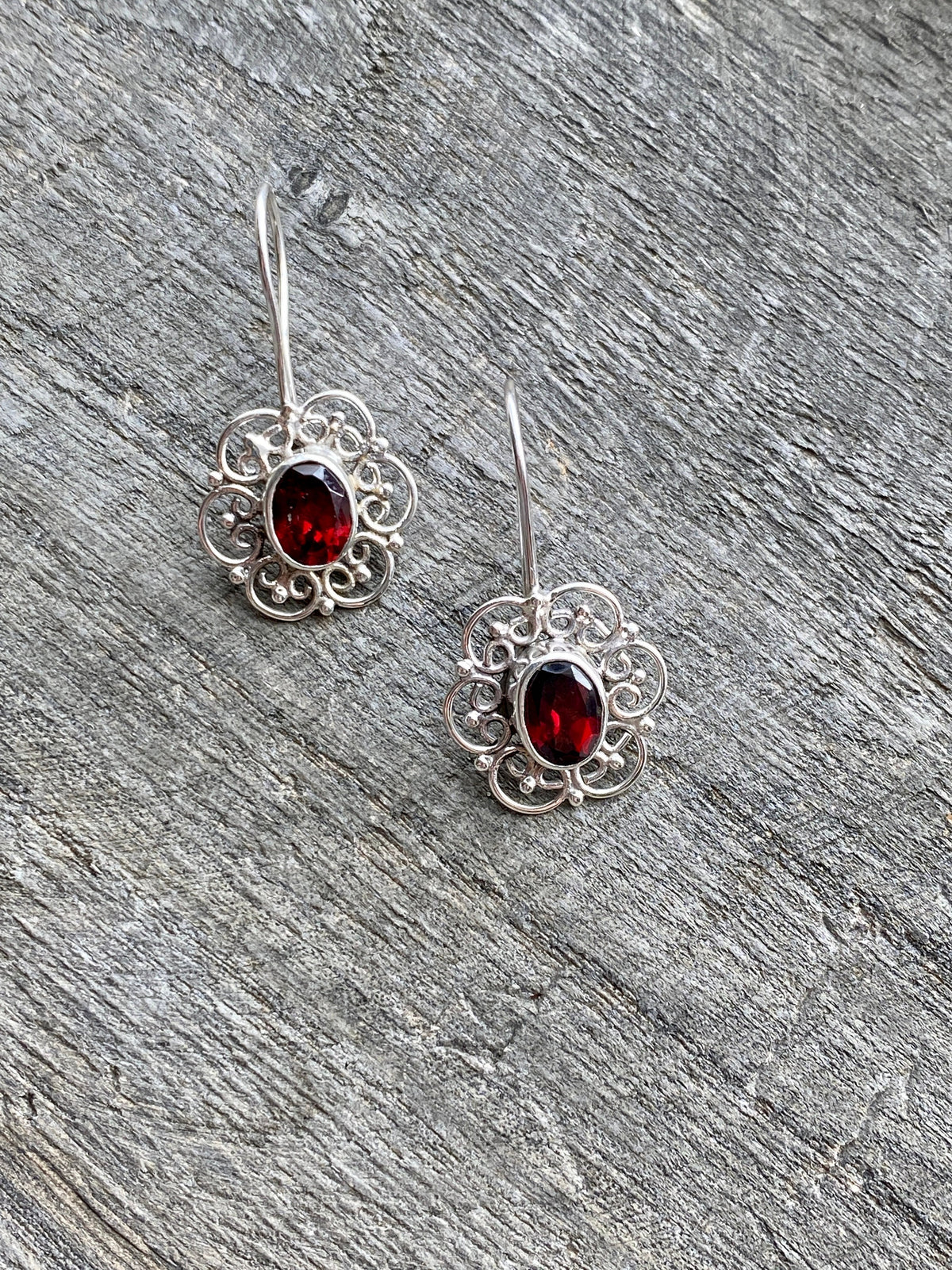 Gorgeous Garnet Classic 925 Silver Earrings - Crystal Healing Meditation