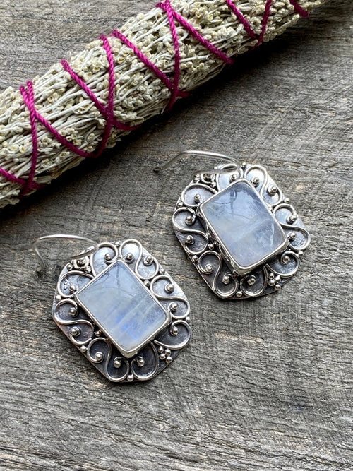Moonstone 925 Silver Handmade Earrings - Crystal Healing Meditation