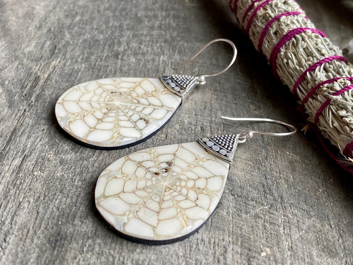Cool Webb Shell 925 Silver Handmade Earrings - Crystal Healing Meditation