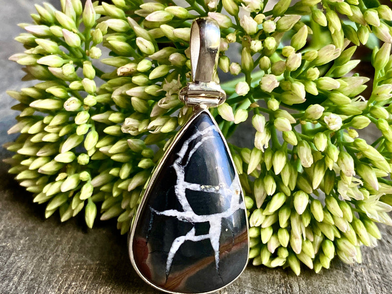 Septarian Lightning Stone 925 Silver Handmade Pendant - Crystal Healing Meditation