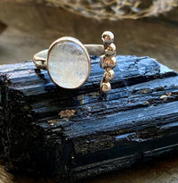 Moonstone and Sun 925 Silver Ring Size 7.5 - Crystal Healing Meditation
