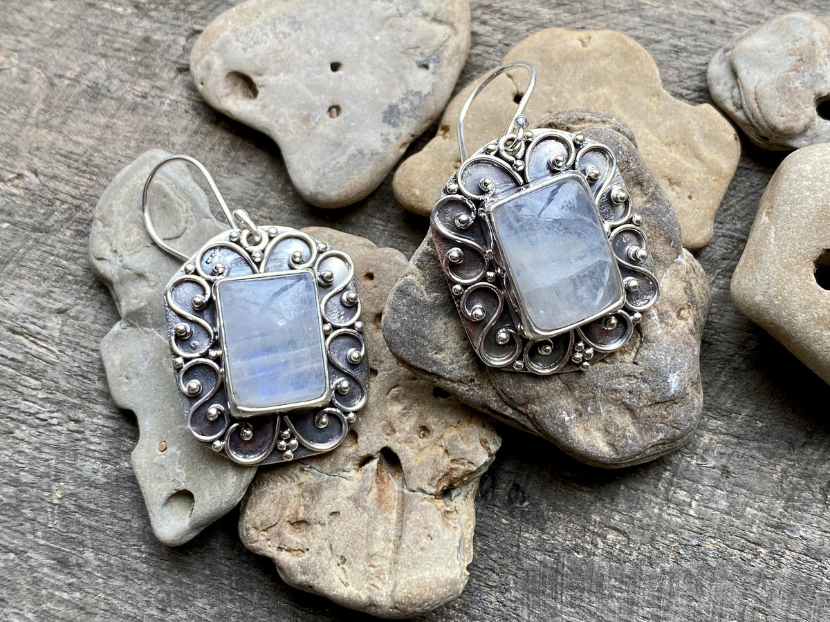 Moonstone 925 Silver Handmade Earrings - Crystal Healing Meditation