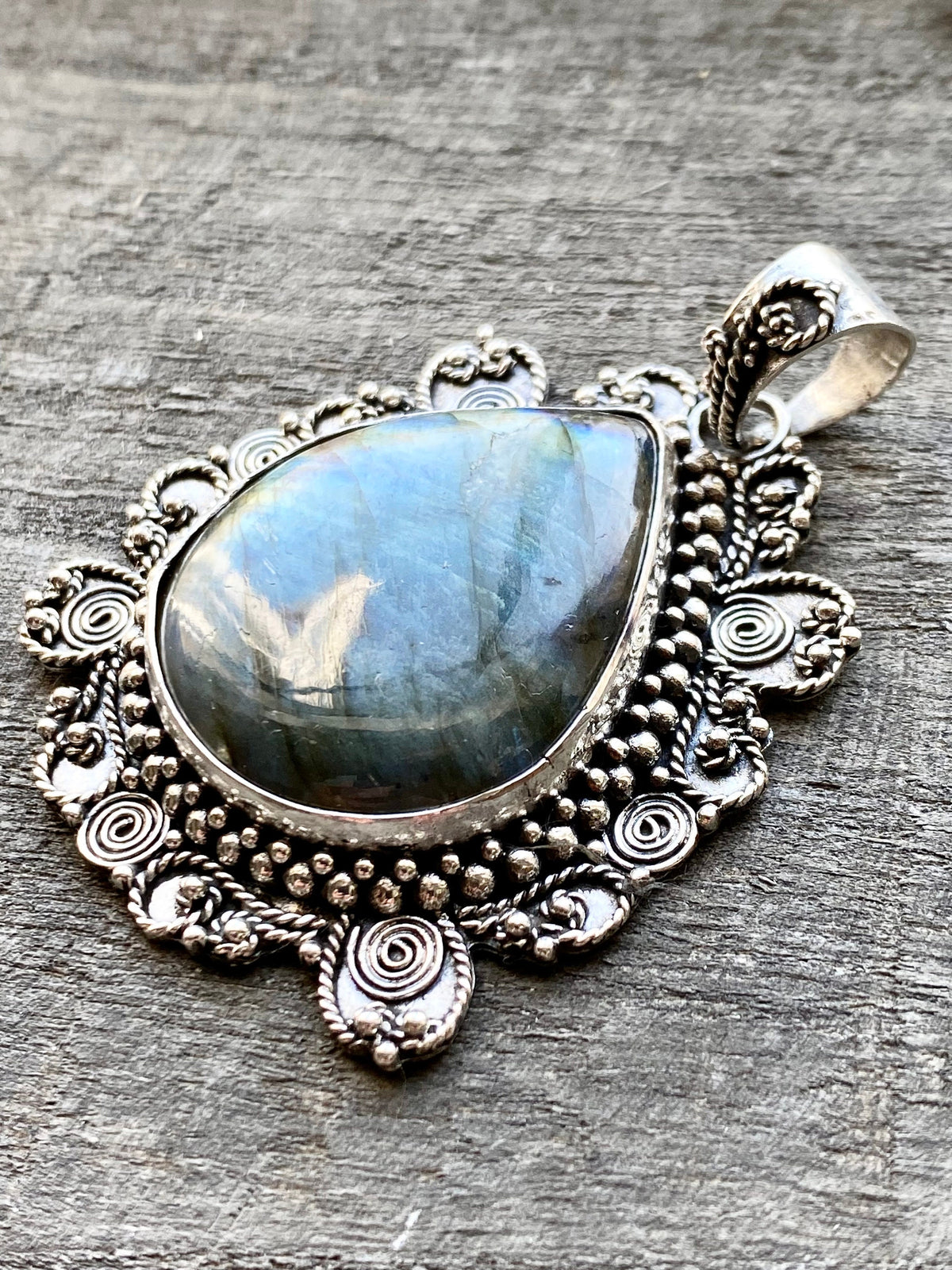 Labradorite 925 Sterling Silver Pendant Handmade Sterling Silver Jewelry - Crystal Healing, Meditation