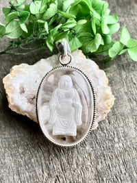 Etched Buddha in Crystal 925 Silver Handmade Pendant - Healing Meditation