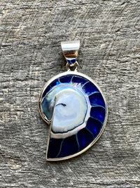 Nautilus Shaped Blue Resin Mother of Pearl 925 Silver Pendant - Crystal Healing Pendant